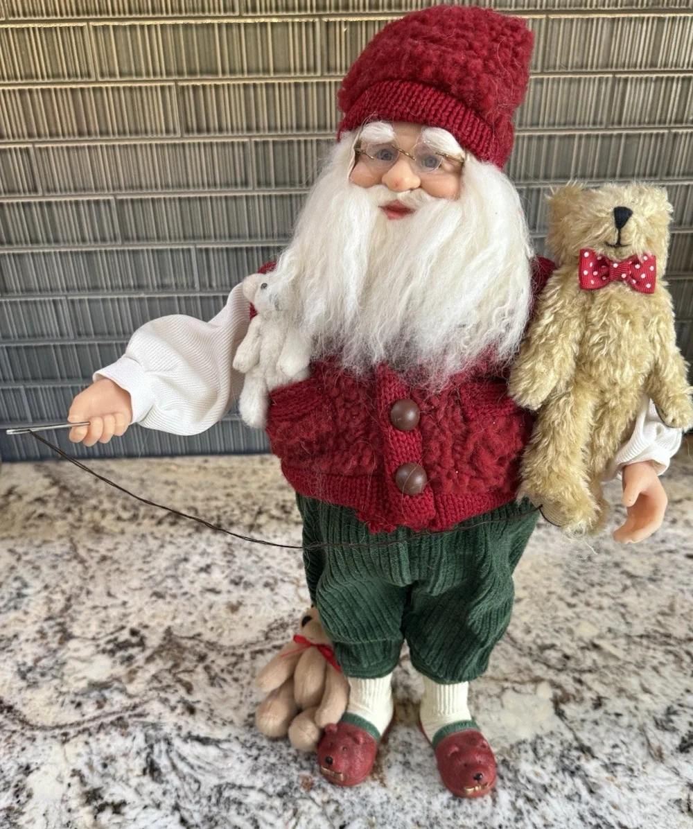 Vintage Toymaker Santa Doll Figurine Sewing Teddy Bears, 18